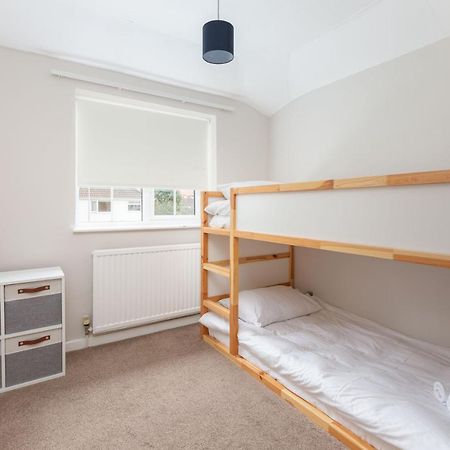 Charles Alexander Short Stay - Moorway House Poulton-le-Fylde Bagian luar foto